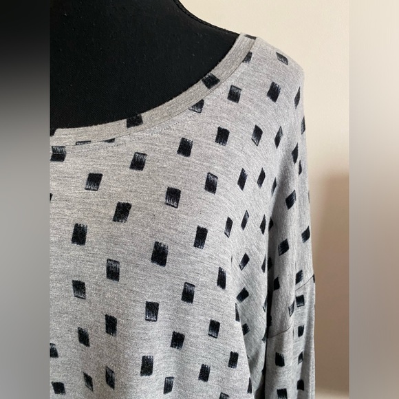 Women’s long sleeve top. Size Extra Large - Picture 4 of 6